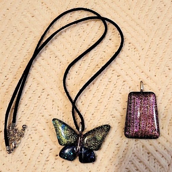 Sparling Butterfly and Pendant Set - Picture 1 of 4